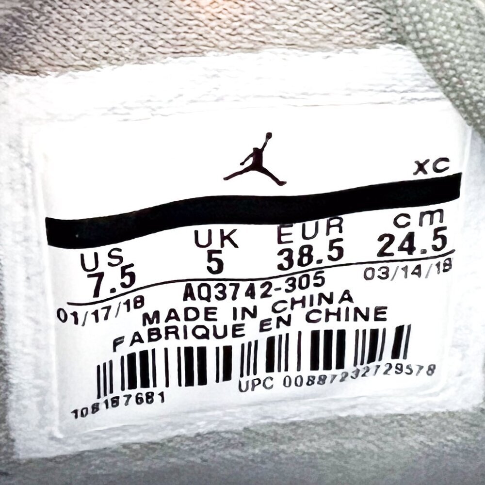 Nike Air Jordan 1 Retro High Zip AQ3742 305 - Picture 12 of 13